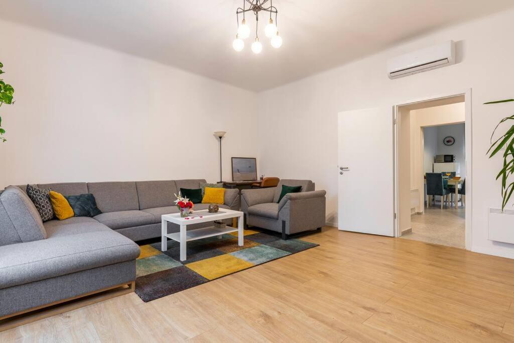Petrova Street Lägenhet Zagreb Exteriör bild